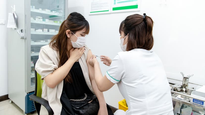 Dành cho mẹ bầu thắc mắc có nên tiêm vacxin khi mang thai