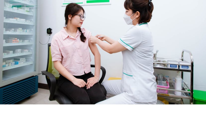 Tiêm thuốc phòng tránh ung thư cổ tử cung và những điều cần biết