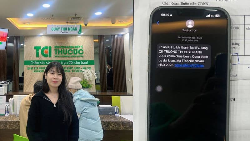 Khách hàng Trương Thị Huyền Anh đăng ký thăm khám sau khi nhận quà tri ân của TCI.