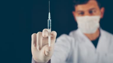 Thủ tục tiêm vaccine trong chương trình TCMR tại Việt Nam