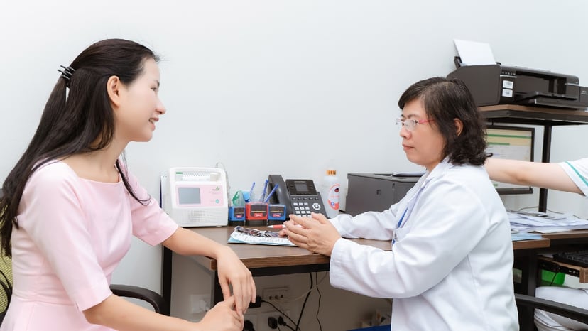 Tư vấn về tầm soát tế bào ung thư cổ tử cung cho nữ giới