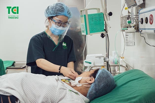 Tại Thu Cúc TCI, quy trình thực hiện kỹ thuật gây tê màng cứng được thực hiện nhanh chóng, không đau đớn, khó chịu, mẹ bầu được theo dõi liên tục với hệ thống máy móc, thiết bị hiện đại