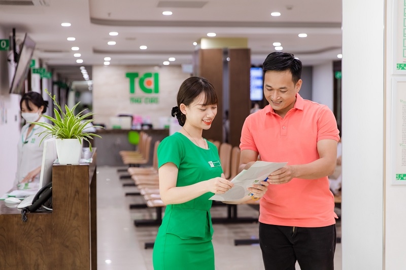 ai nên tầm soát ung thư