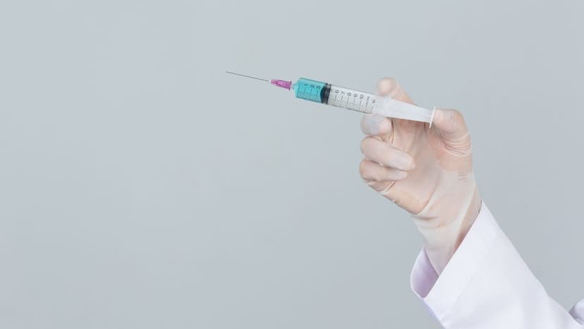 Tổng hợp 7 mũi nên tiêm dịch vụ