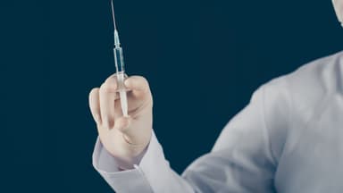 Tiêm mũi 5 trong 1 cách mũi lao bao lâu: Khuyến cáo của Bộ Y tế