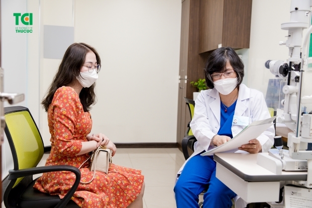 Nguyên nhân gây bệnh viêm kết mạc thường xuất phát từ virus, vi khuẩn, dị ứng,...