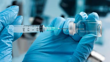 Quinvaxem là vắc-xin gì: Giải đáp thắc mắc