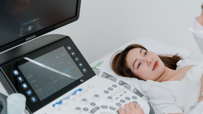 Máy siêu âm là gì và vì sao nó quan trọng trong y học hiện đại