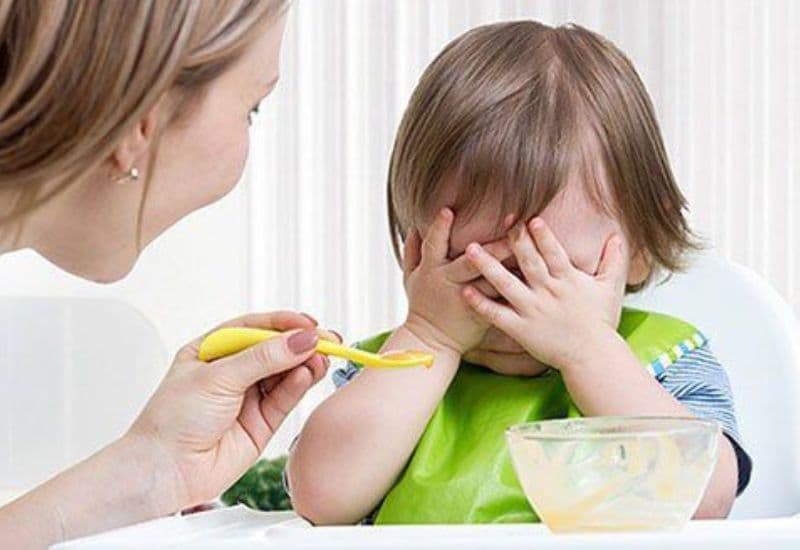 Chế độ ăn của trẻ ảnh hưởng trực tiếp đến sự phát triển toàn diện.