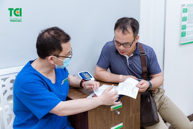 đi tầm soát ung thư sớm là điều nên làm