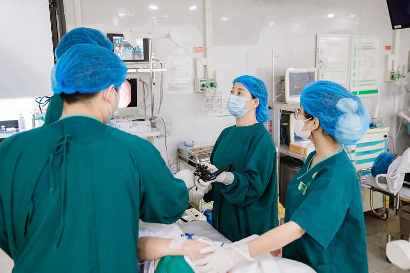 Sau khi điều trị, người bệnh cần được theo dõi chặt chẽ để phát hiện sớm nguy cơ tái phát