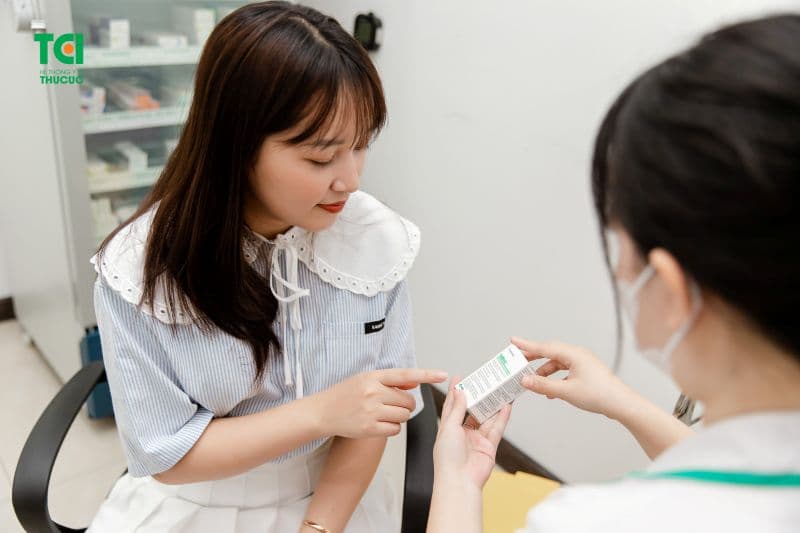 Thời gian phản ứng sau khi tiêm vacxin thường phụ thuộc vào loại vắc xin và cơ chế hoạt động của nó.