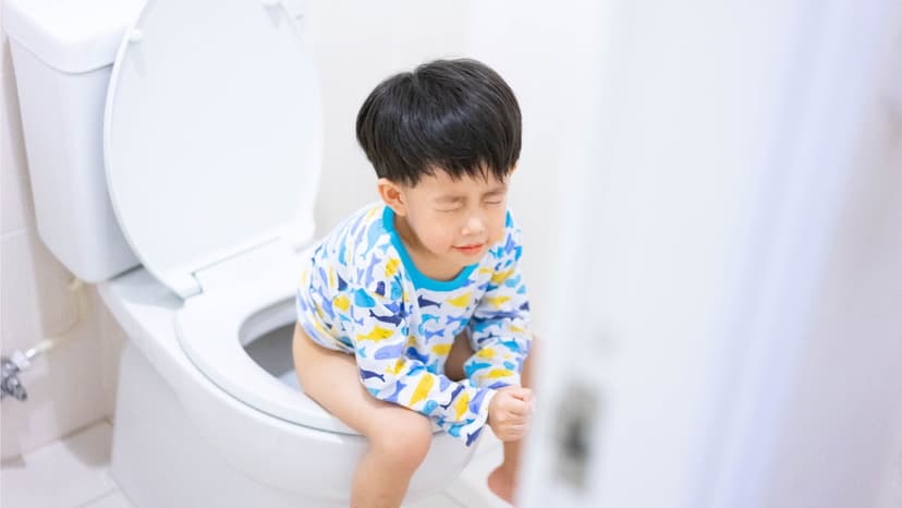 Bố mẹ lưu ý: Trẻ bị táo bón nên ăn gì