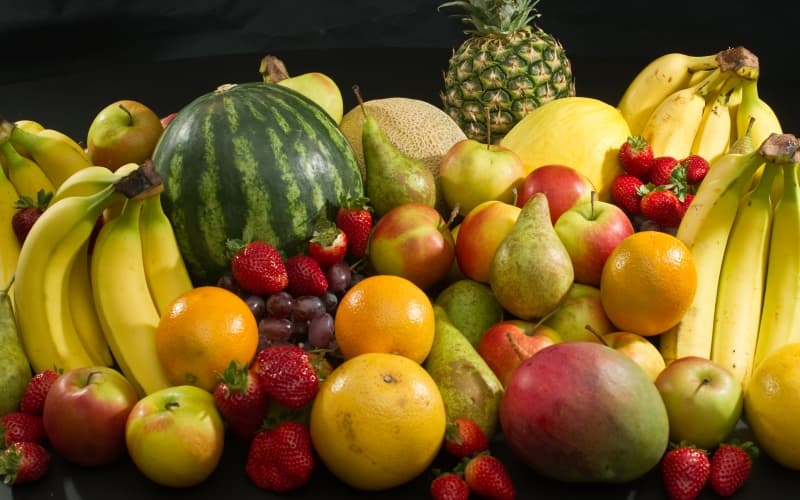 Trẻ bị táo bón nên ăn gì với các loại trái cây