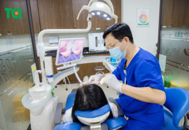 Trồng răng cửa tại TCI luôn kỹ lưỡng và minh bạch.