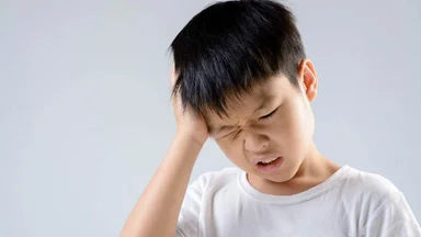 Biểu hiện viêm tai giữa ở trẻ – Cha mẹ nên biết