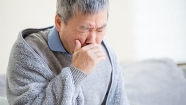 Các yếu tố đánh giá bệnh ung thư phổi sống được bao lâu