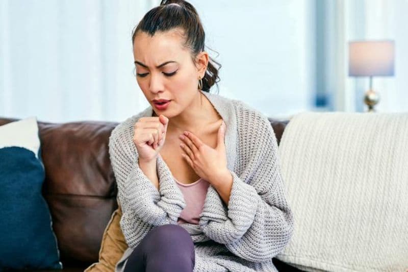 triệu chứng áp xe phổi