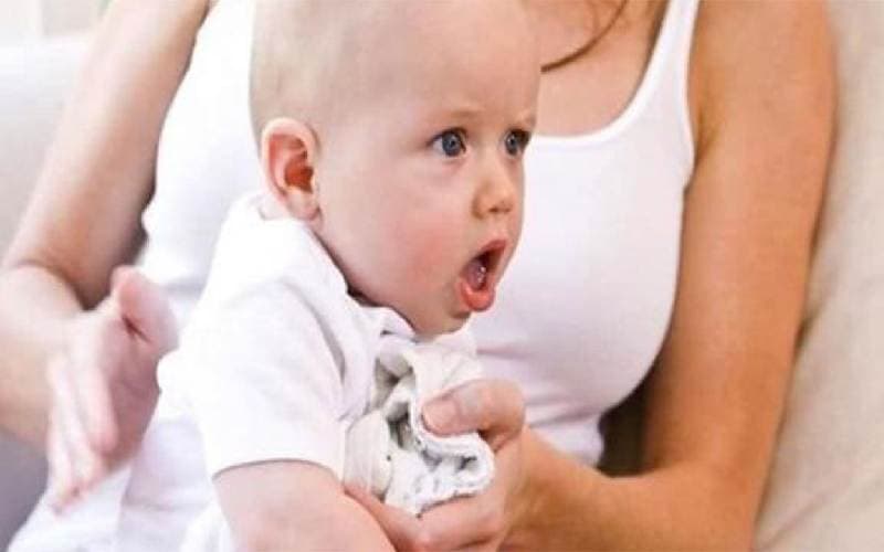 Dấu hiệu viêm phế quản trẻ sơ sinh