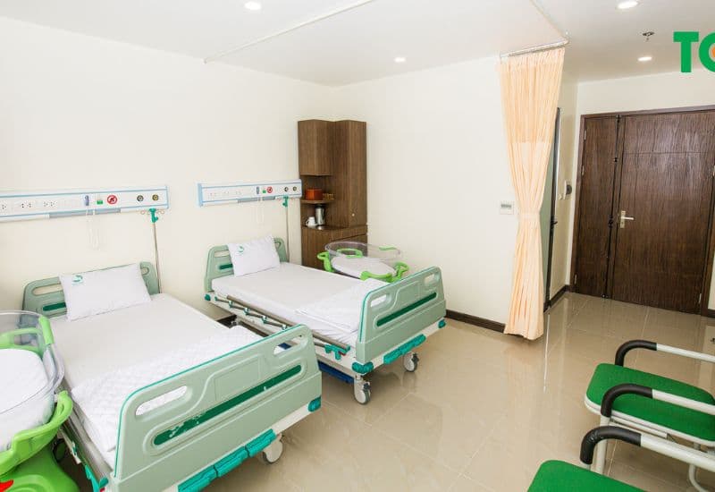 Phòng nghỉ dưỡng chung 2 giường, sạch sẽ, đầy đủ tiện nghi.