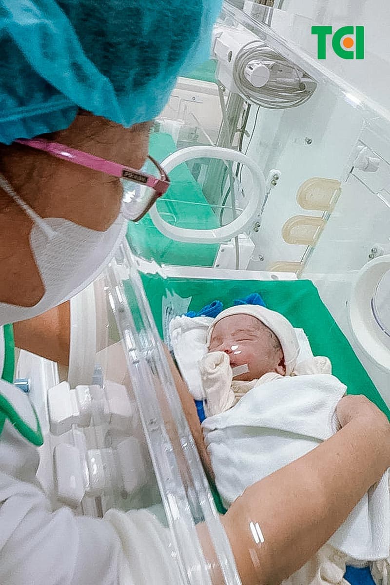 Bé được chăm sóc đặc biệt