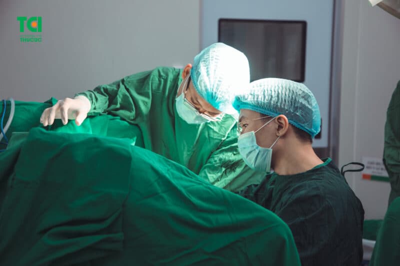 Đốt trĩ Laser Diode là kỹ thuật tiên tiến sử dụng năng lượng laser để tác động trực tiếp lên búi trĩ