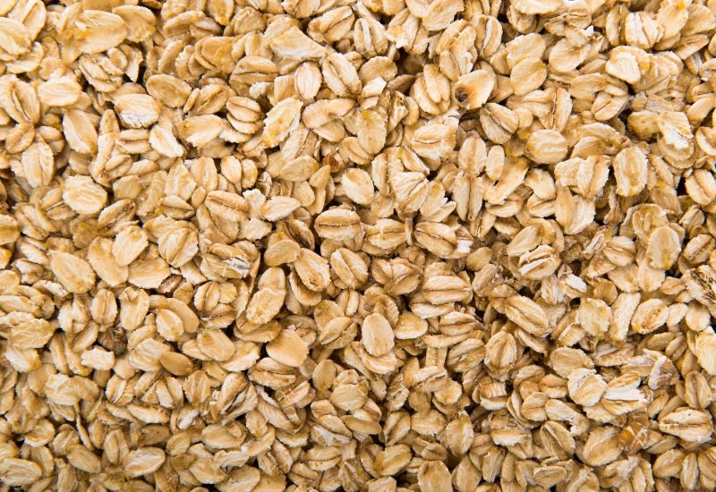 Khác với tinh bột tinh luyện (gạo trắng, bánh mì trắng…), ngũ cốc nguyên cám giàu chất xơ, vitamin nhóm B và khoáng chất.