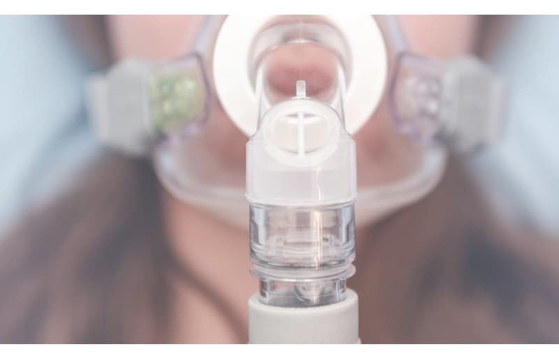 Khi tình trạng bệnh nhân ổn định phần nào, sử dụng phương tiện có sẵn hoặc gọi xe cấp cứu để đưa bệnh nhân đến bệnh viện.