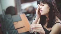 Dấu hiệu bệnh đột quỵ ở người trẻ và nguy cơ mắc bệnh