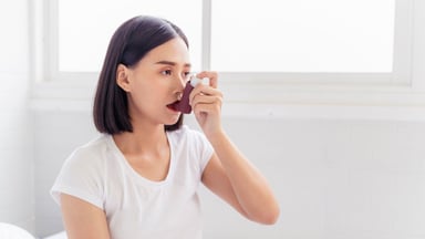 Điều cần biết về các loại thuốc xịt hen suyễn tác dụng dài