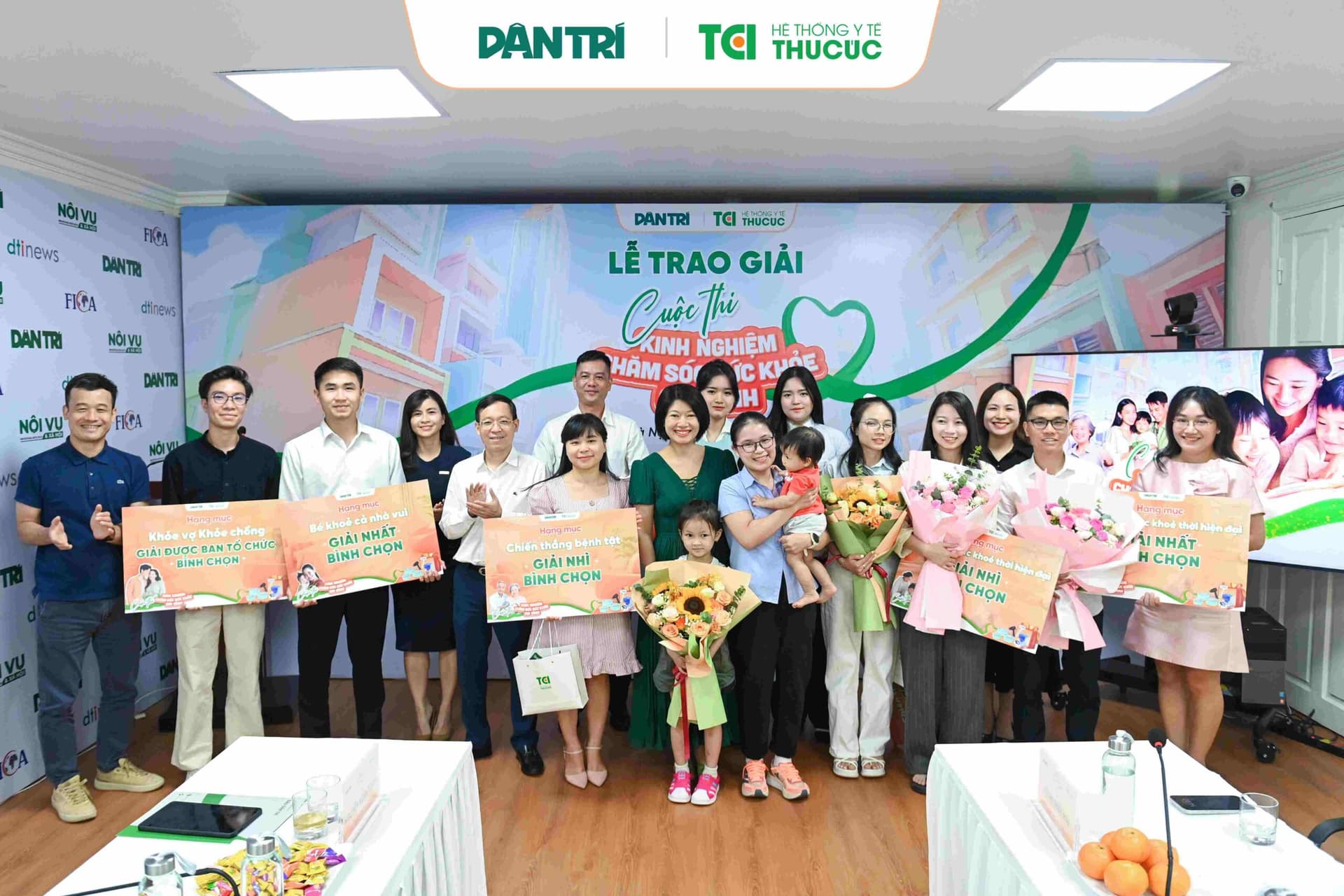 Buổi trao giải Cuộc thi “Kinh nghiệm chăm sóc sức khỏe gia đình”