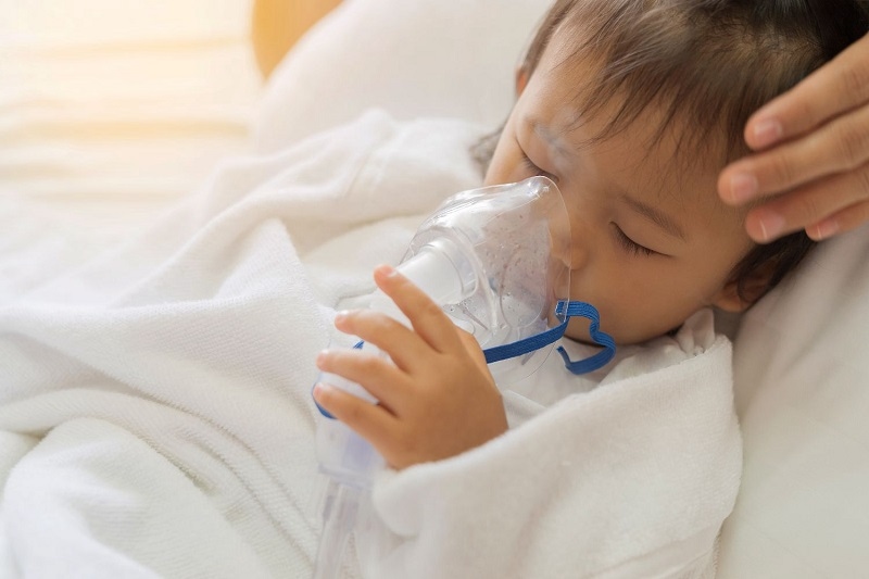 Giãn phế quản là tình trạng các ống phế quản bị giãn rộng bất thường do thành phế quản bị tổn thương, suy yếu hoặc phá hủy cấu trúc