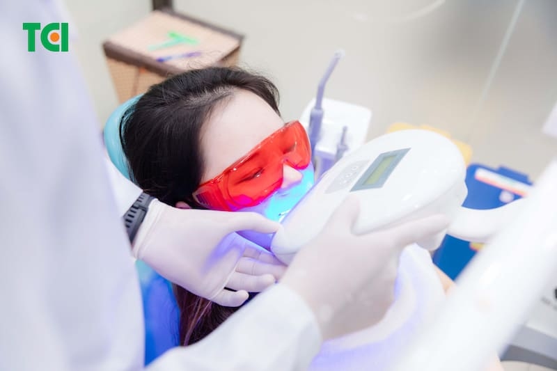 Tẩy trắng răng tại phòng khám: Nghe theo chỉ định của bác sĩ để liệu trình đạt kết quả tốt nhất