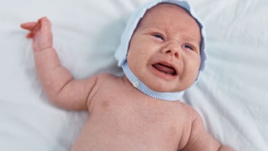 Thực phẩm mẹ nên ăn khi trẻ sơ sinh bị táo bón