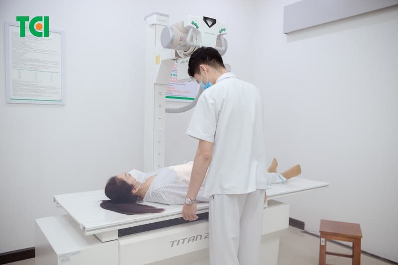 Vì sao đau thần kinh tọa cần điều trị chuyên khoa?