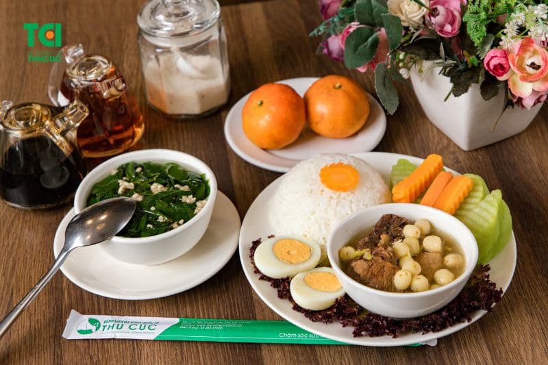 Kết hợp protein cùng các chất khác trong bữa ăn cho trẻ.