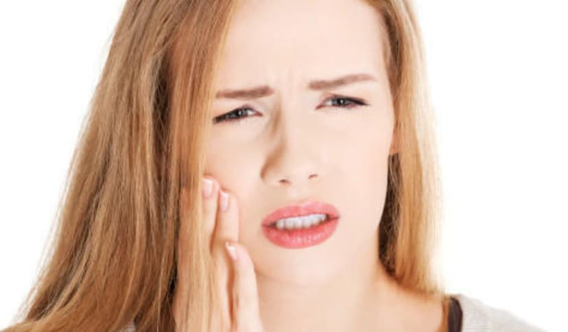 Răng sâu bị nhức: Triệu chứng thường gặp và cách xử lý hiệu quả
