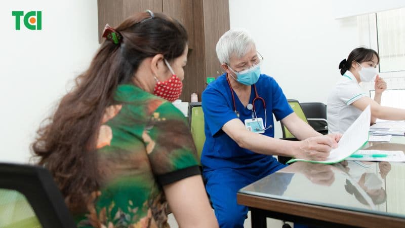 Thăm khám bệnh lý hệ thần kinh tại Thu Cúc TCI với chuyên gia