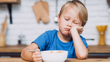 Trẻ gầy biếng ăn nên bổ sung gì để cải thiện và câu trả lời