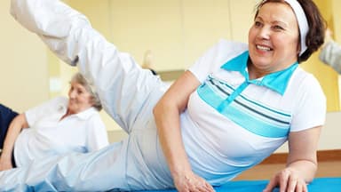 Các bài tập chăm sóc điều trị thoái hoá khớp háng