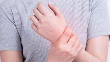 Các triệu chứng đột quỵ nguy hiểm bạn nên biết