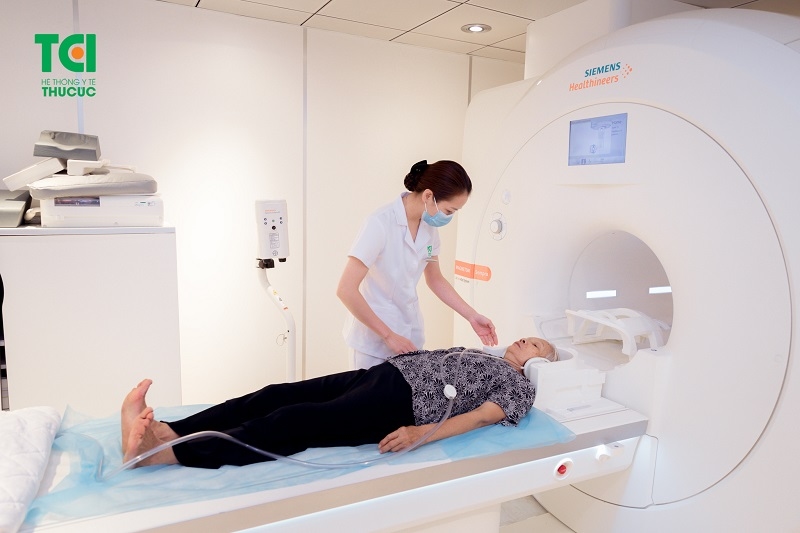 kiểm tra sức khỏe cho người cao tuổi