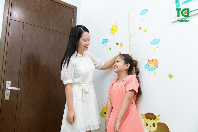 khám định kỳ cho trẻ cần chú ý gì