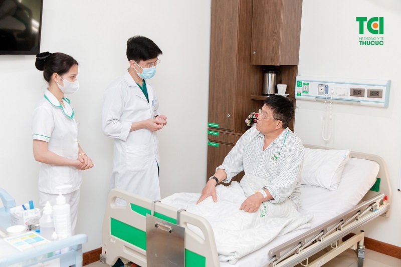 Khuyến khích hoạt động sớm giúp cải thiện tinh thần, giảm trầm cảm và giảm chi phí chăm sóc lâu dài