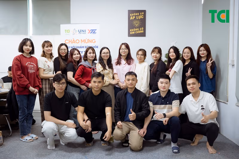 Tổ chức khám sức khỏe định kỳ cho nhân viên