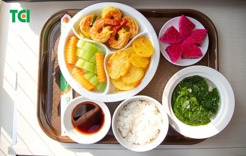 Trái cây ăn sau sinh mổ: thanh long còn có tác dụng tuyệt vời khi có nhiều chất chống oxy hóa, làm đẹp da và ức chế suy giảm trí nhớ