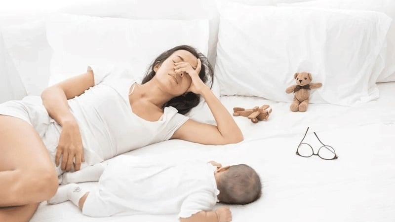 Sau sinh kinh nguyệt không đều: Những lí do y khoa mẹ bầu cần biết