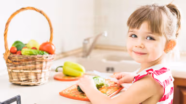 Bé ăn rau củ khó khăn, cách để cha mẹ cải thiện