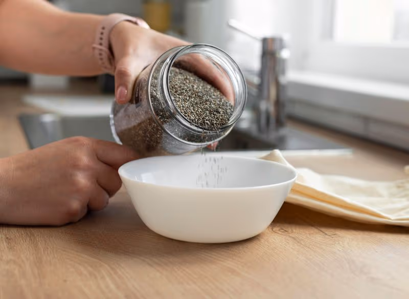 cách cho bé ăn hạt chia