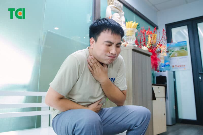 Cần áp dụng chế độ ăn uống, sinh hoạt phù hợp để hạn chế đau dạ dày